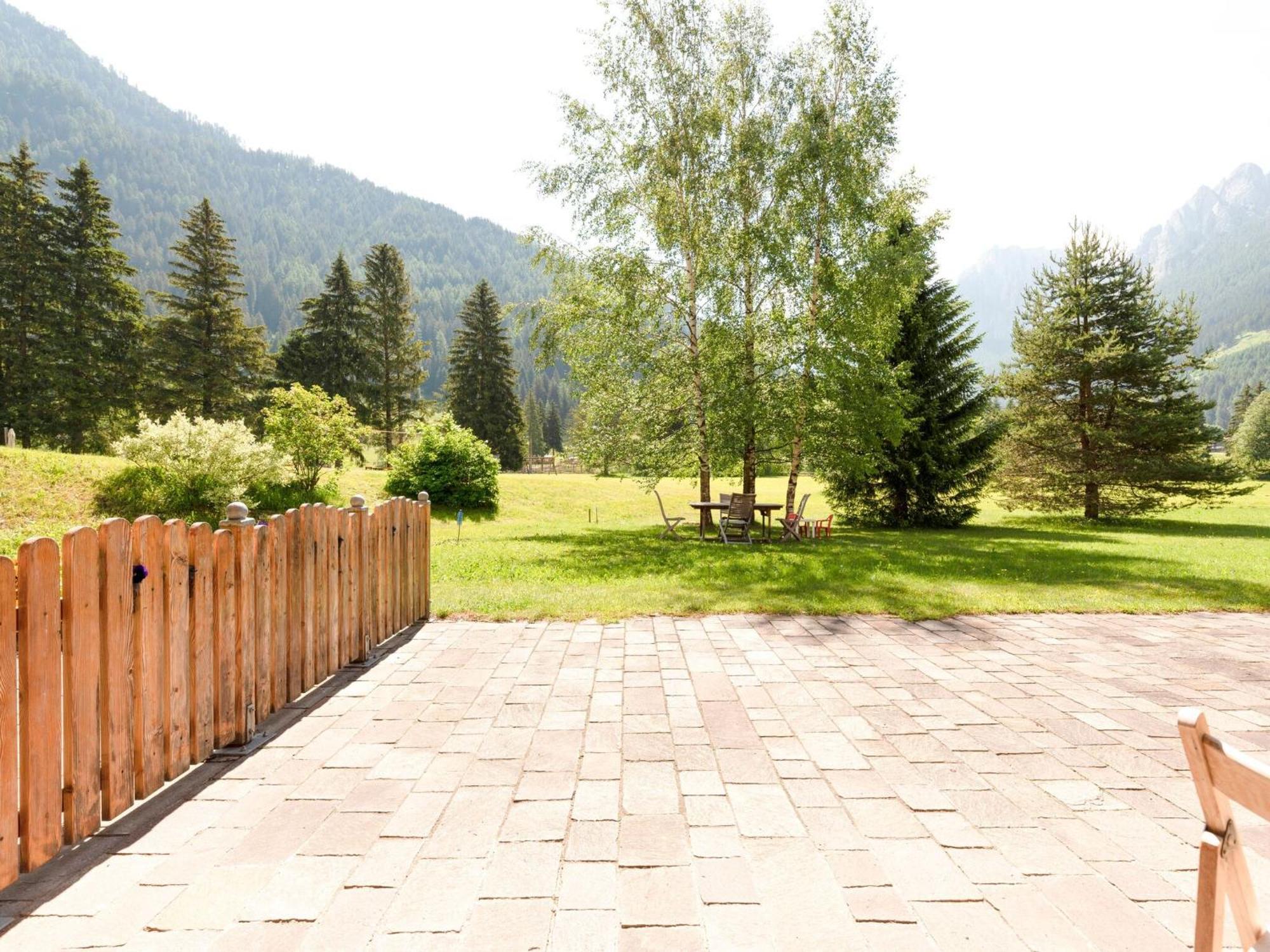 Spacious Chalet With Garden Near Ski Area In Tyrol Pozza di Fassa Exterior photo